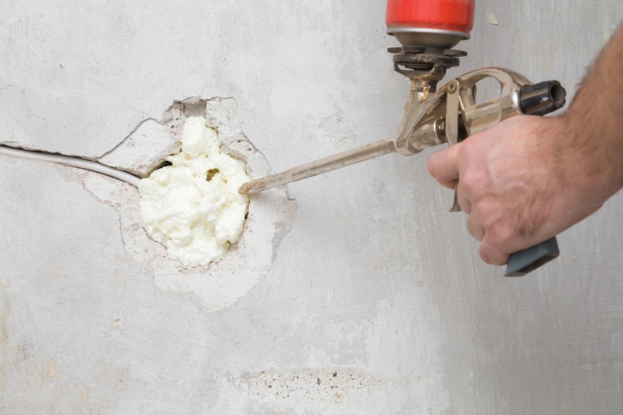 Reboucher un trou dans le mur 